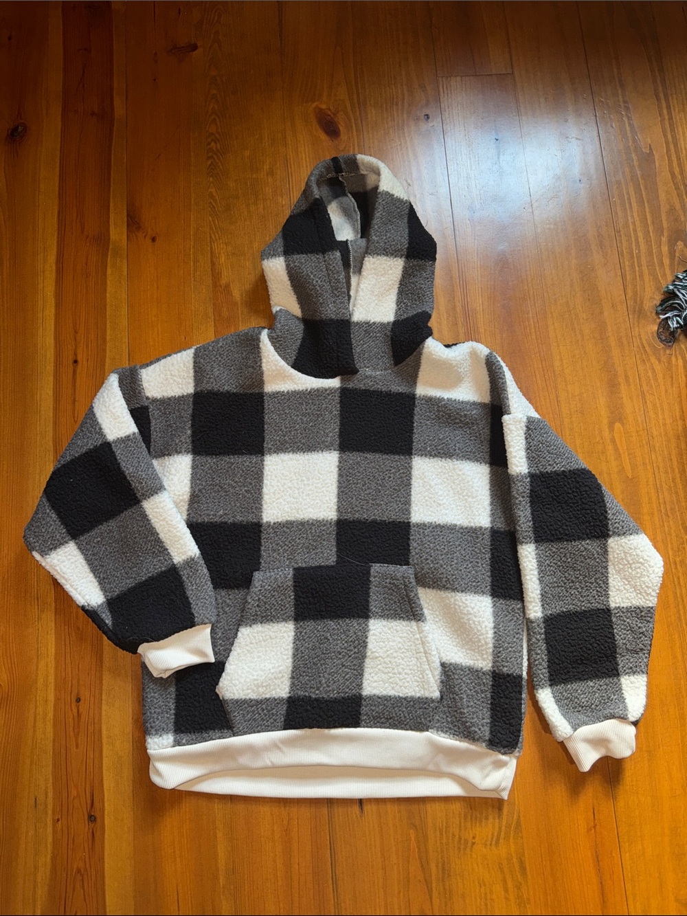 American Eagle Outfitters Black, Gray & White Buffalo Plaid Sherpa Hoodie